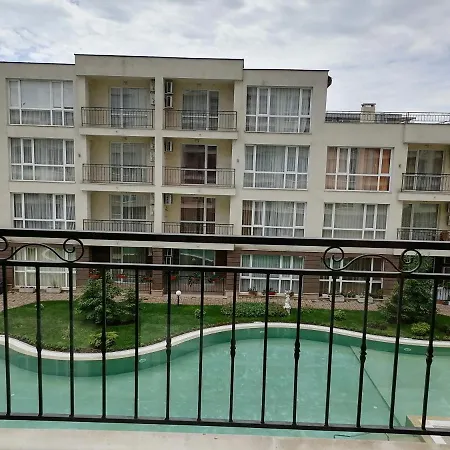 Cozy With Pool In Sunny דירה *