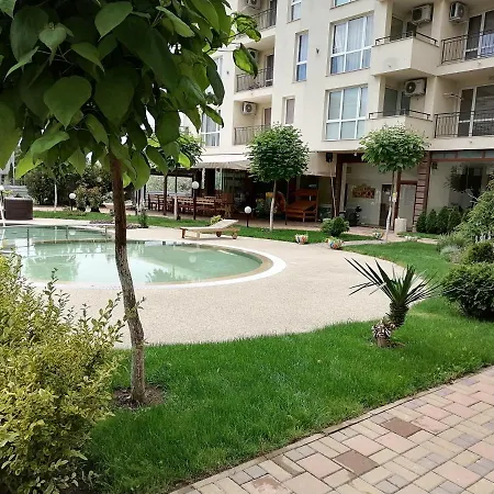 公寓 Cozy With Pool In Sunny