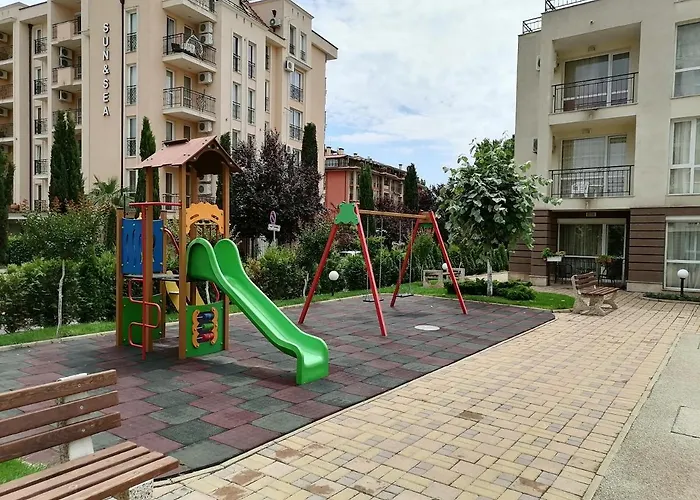 Cozy With Pool In Sunny Апартамент