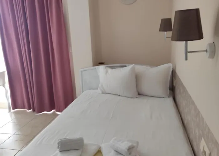 Cozy With Pool In Sunny Апартамент Слънчев бряг